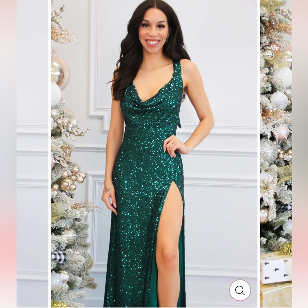 Elegant Green Sequin Evening Dress